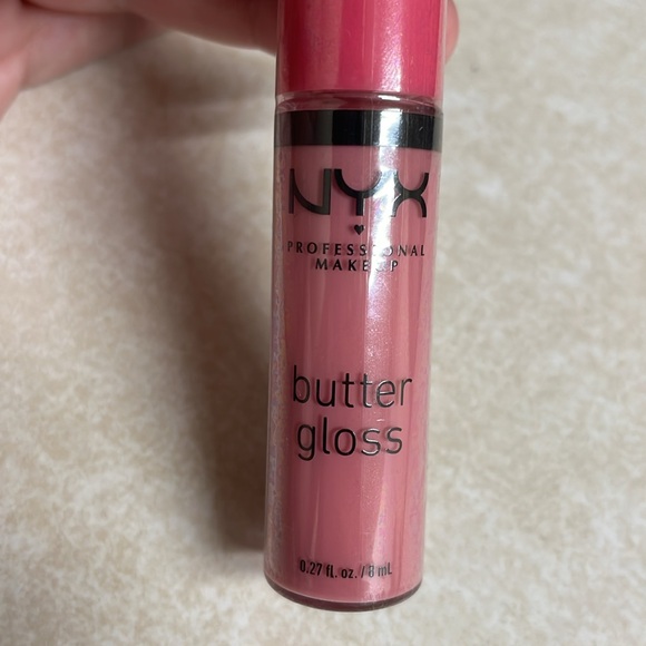 Nyx Vanilla Cream Pie Butter Gloss - Picture 6 of 6